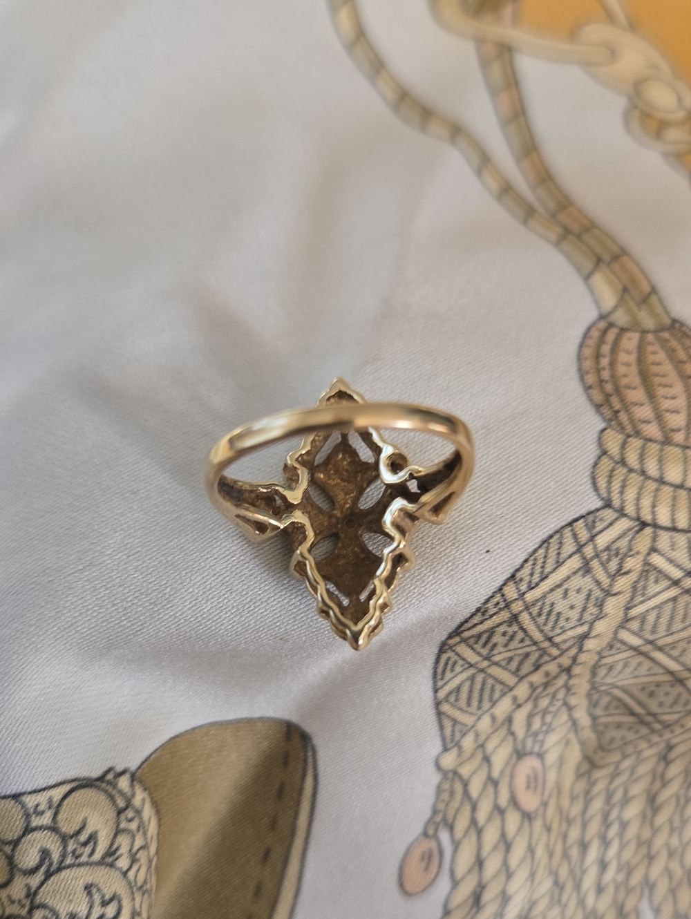 Midcentury, Art Deco look, Two Tone 10K Gold, Navette shape, Cross Ring - Picture 5 of 10